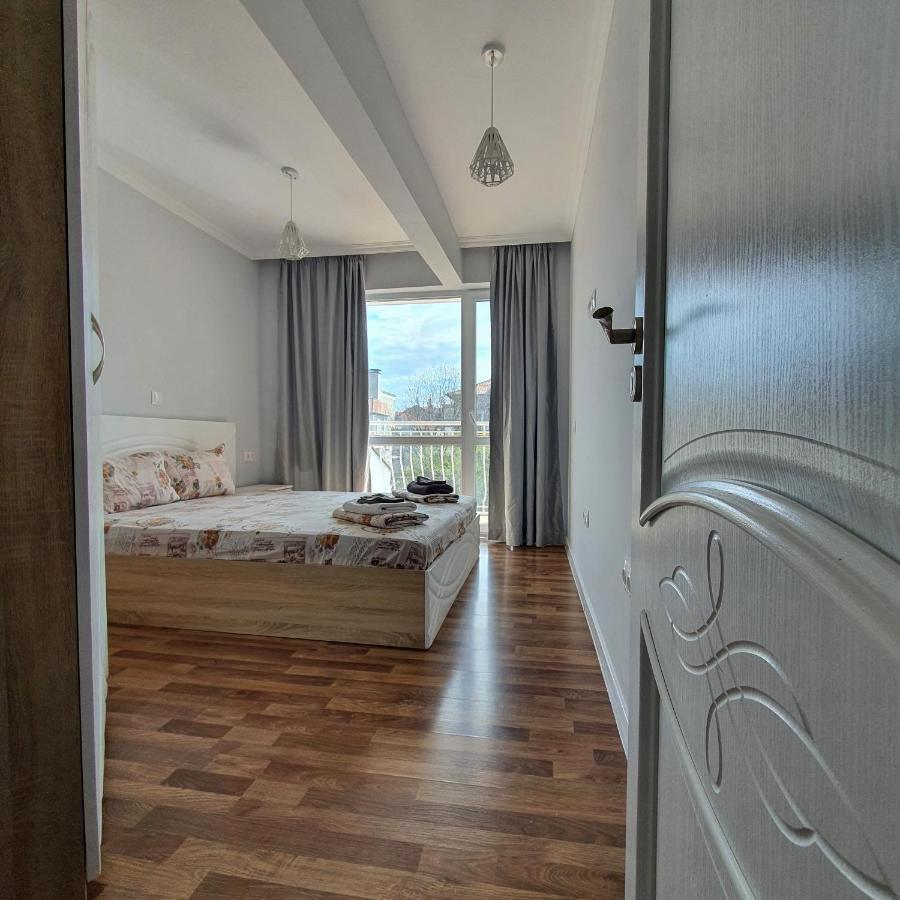 Ferienwohnung Апартамент High Style Burgas City Exterior foto